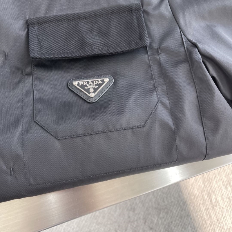 Pra*a outwear